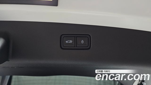 Genesis GV70 2.5T Gasoline AWD 2025 — фото 15