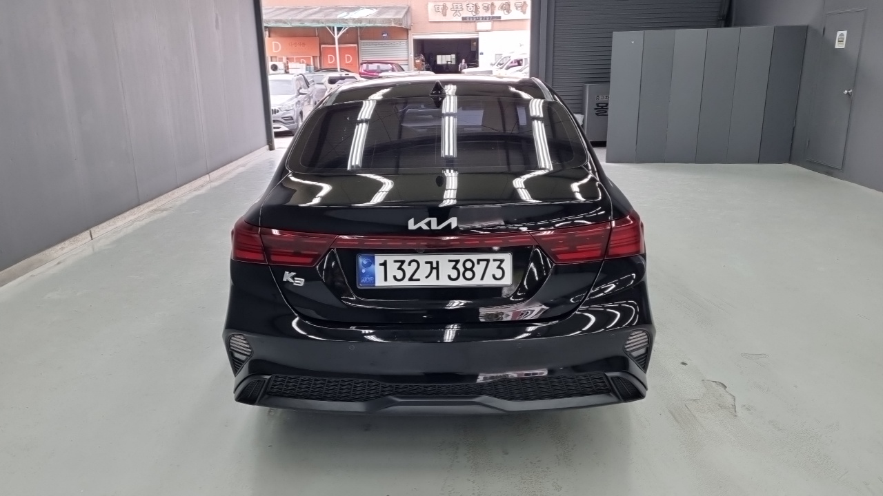 Kia K3 (II) 1.6 Prestige 2023 — фото 4