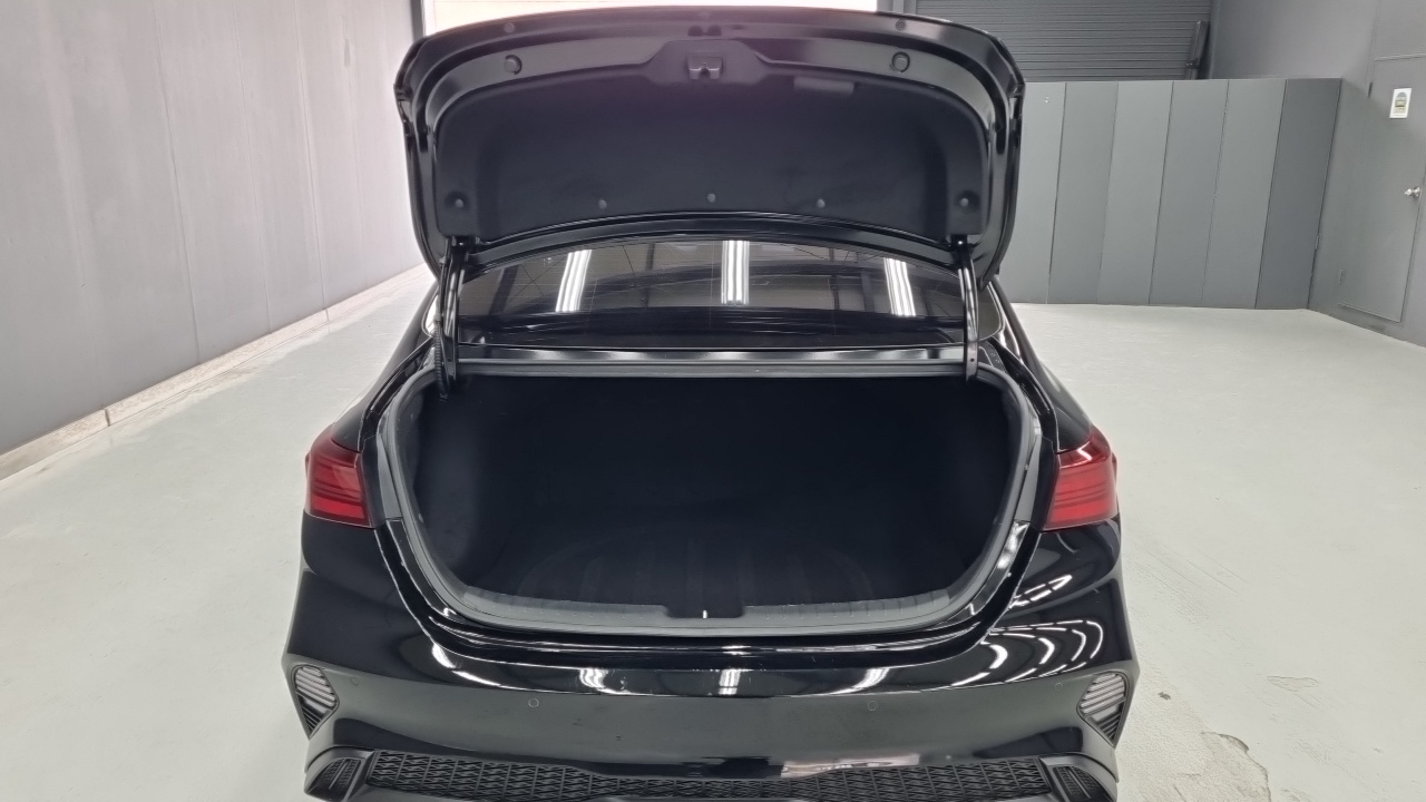 Kia K3 (II) 1.6 Prestige 2023 — фото 5