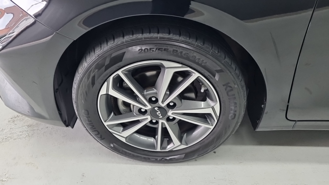 Kia K3 (II) 1.6 Prestige 2023 — фото 6