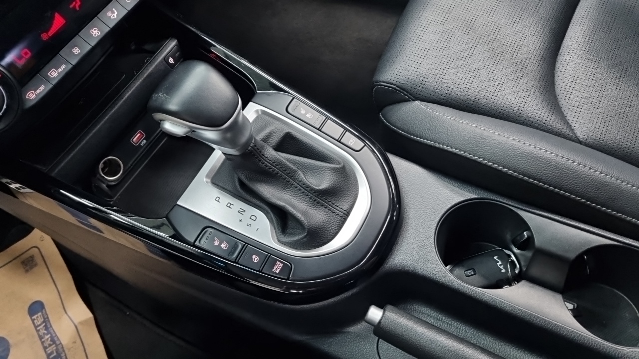 Kia K3 (II) 1.6 Prestige 2023 — фото 9
