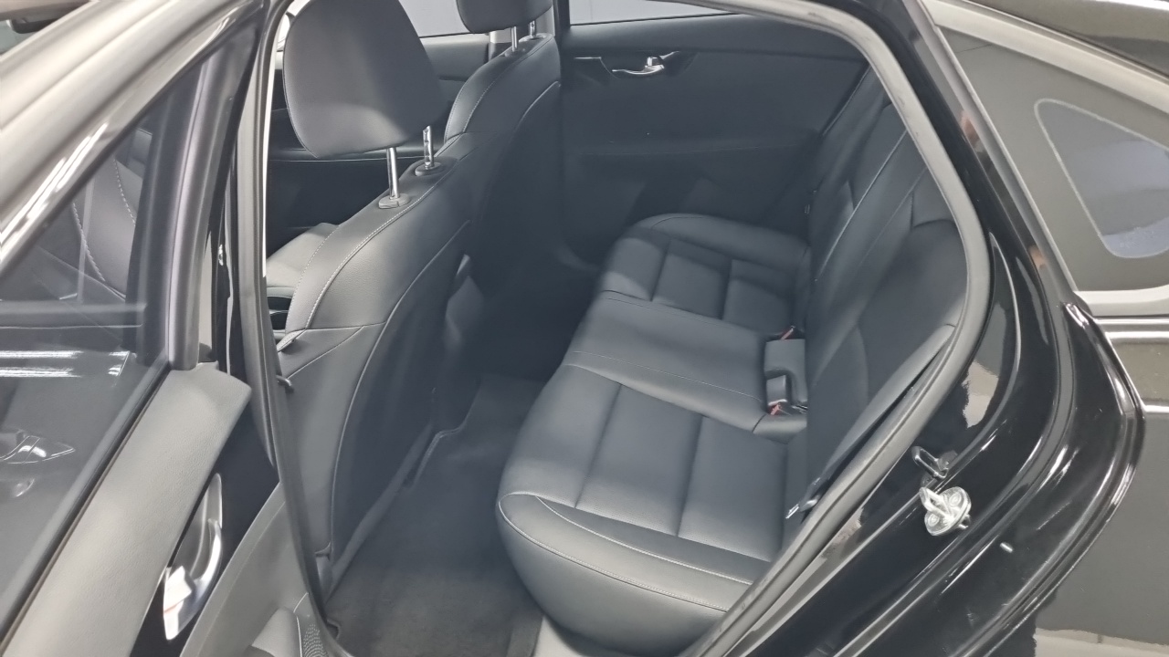 Kia K3 (II) 1.6 Prestige 2023 — фото 15