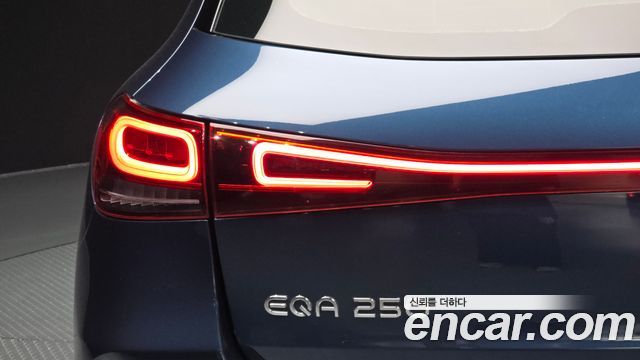 Mercedes-Benz EQA (H243) EQA250 AMG Package Plus 2022 — фото 23