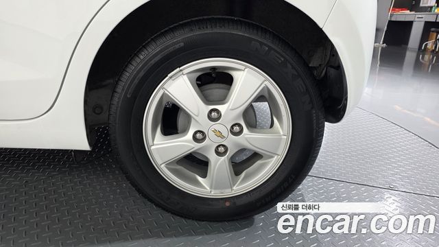 Chevrolet Spark LT 2019 — фото 21