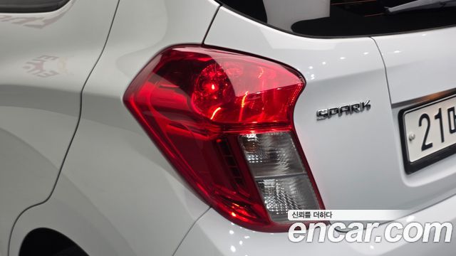 Chevrolet Spark LT 2019 — фото 23