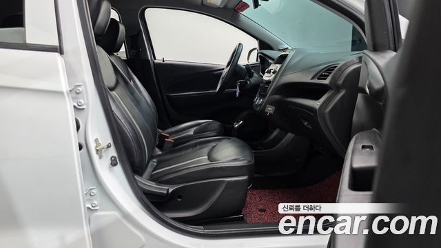 Chevrolet Spark LT 2019 — фото 26