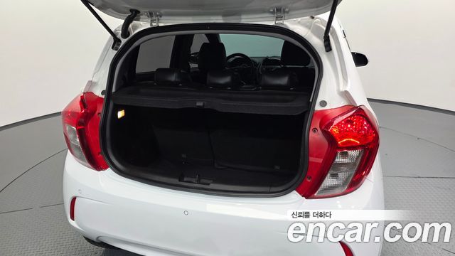 Chevrolet Spark LT 2019 — фото 30