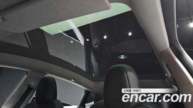 Tesla Model Y RWD 2023 — фото 19