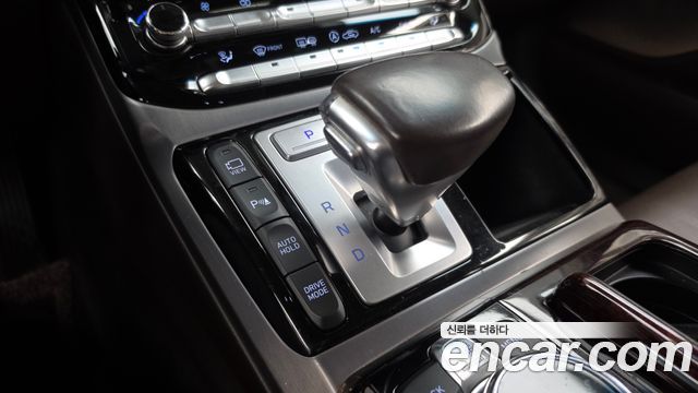 Genesis EQ900 3.8 GDI AWD Prestige 2018 — фото 9