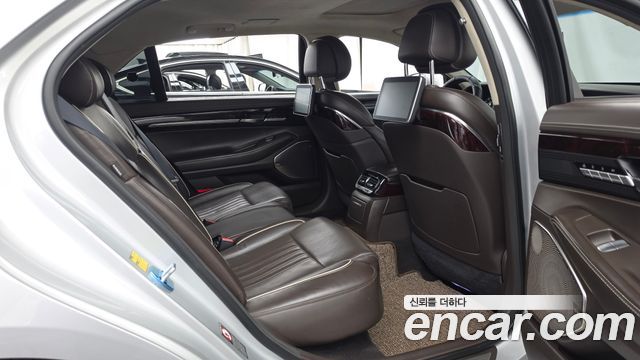 Genesis EQ900 3.8 GDI AWD Prestige 2018 — фото 12