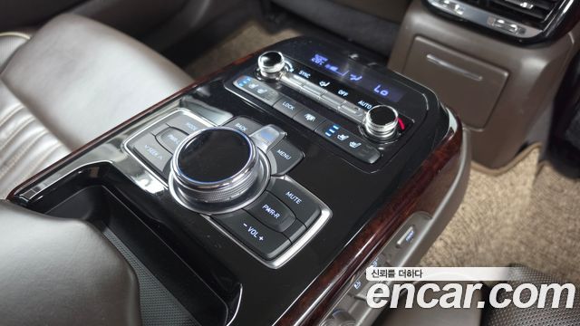 Genesis EQ900 3.8 GDI AWD Prestige 2018 — фото 19