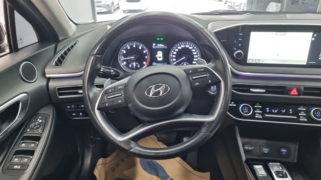 Hyundai Sonata (DN8) 2.0 Premium Plus 2023 — фото 16