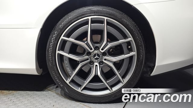 Mercedes-Benz E-Class (W213) E300d 4MATIC Coupe 2022 — фото 27