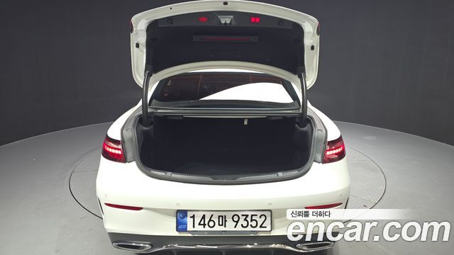 Mercedes-Benz E-Class (W213) E300d 4MATIC Coupe 2022 — фото 38
