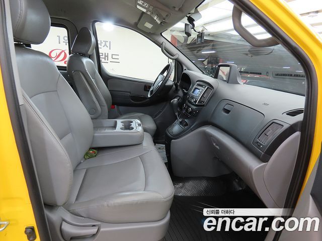 Hyundai Grand Starex 4WD School Bus 2019 — фото 8