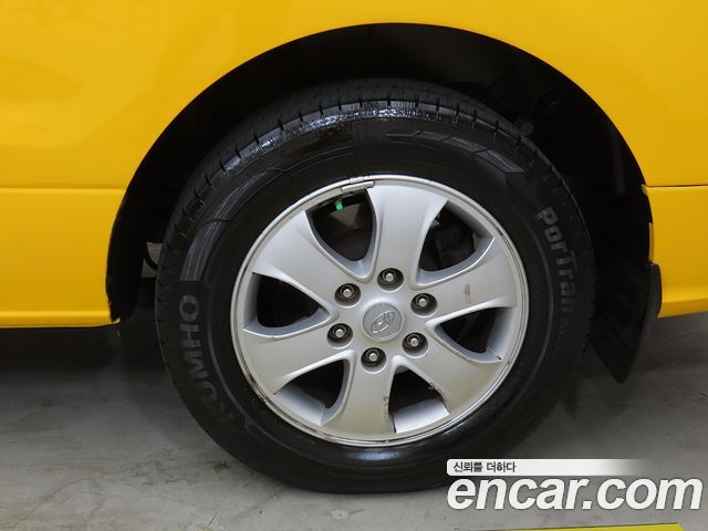 Hyundai Grand Starex 4WD School Bus 2019 — фото 24