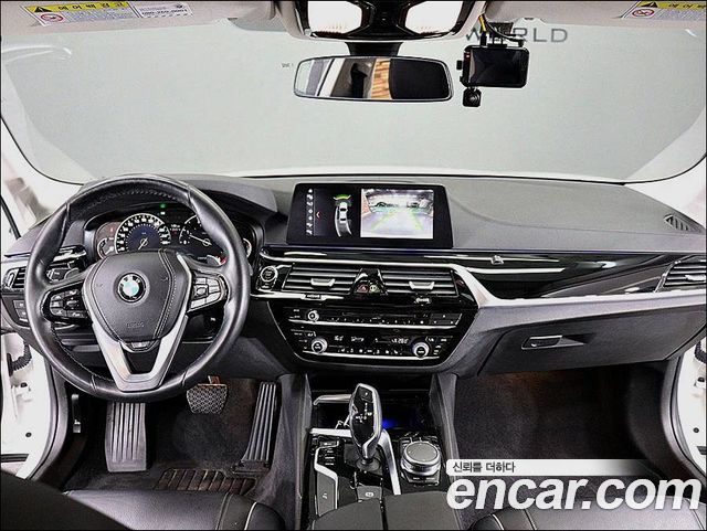 BMW 5 Series (G30) 520d Luxury Special Edition 2018 — фото 18