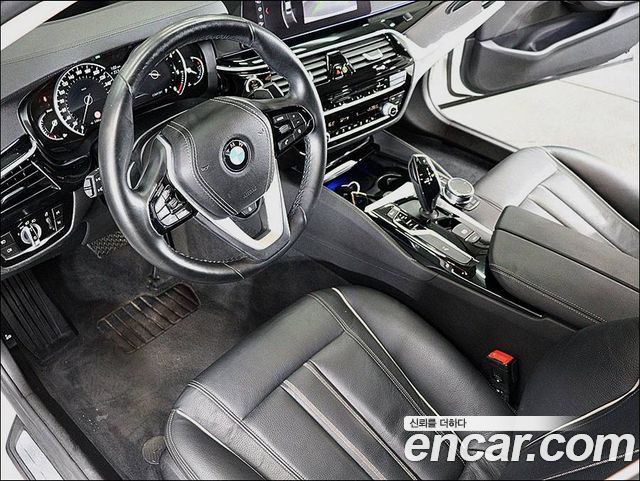 BMW 5 Series (G30) 520d Luxury Special Edition 2018 — фото 21
