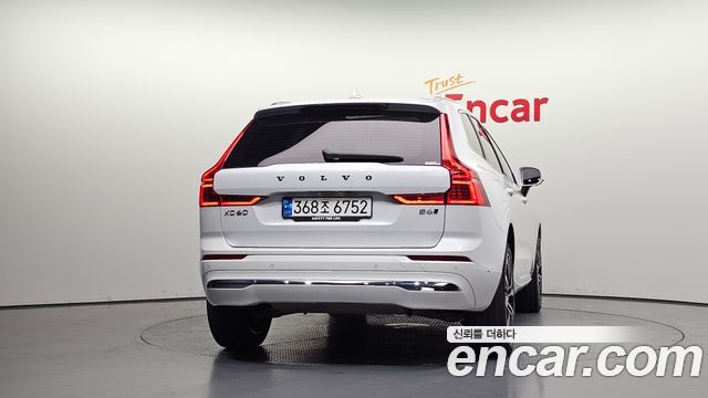 Volvo XC60 (II) B6 Ultimate Bright 2023 — фото 4