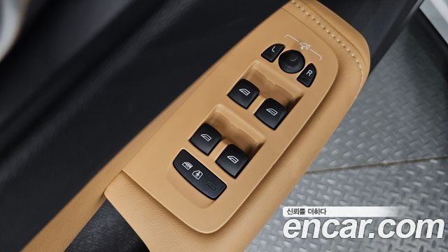 Volvo XC60 (II) B6 Ultimate Bright 2023 — фото 27