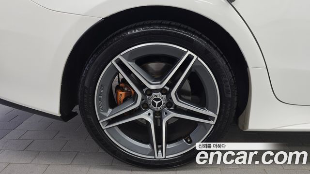 Mercedes-Benz CLS-Class (C257) CLS400d 4MATIC AMG Line 2019 — фото 5
