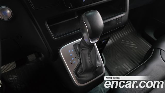 Hyundai Staria Cargo 3-Seater Modern 2023 — фото 9