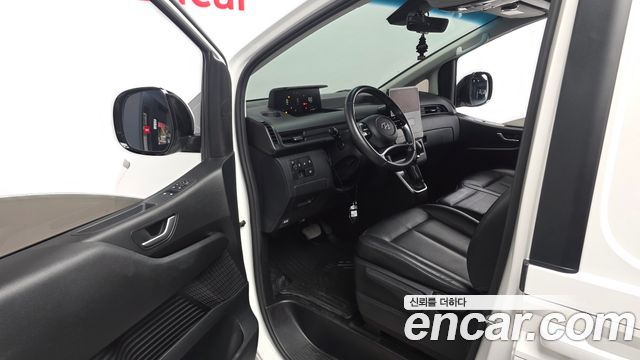 Hyundai Staria Cargo 3-Seater Modern 2023 — фото 10