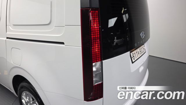 Hyundai Staria Cargo 3-Seater Modern 2023 — фото 23