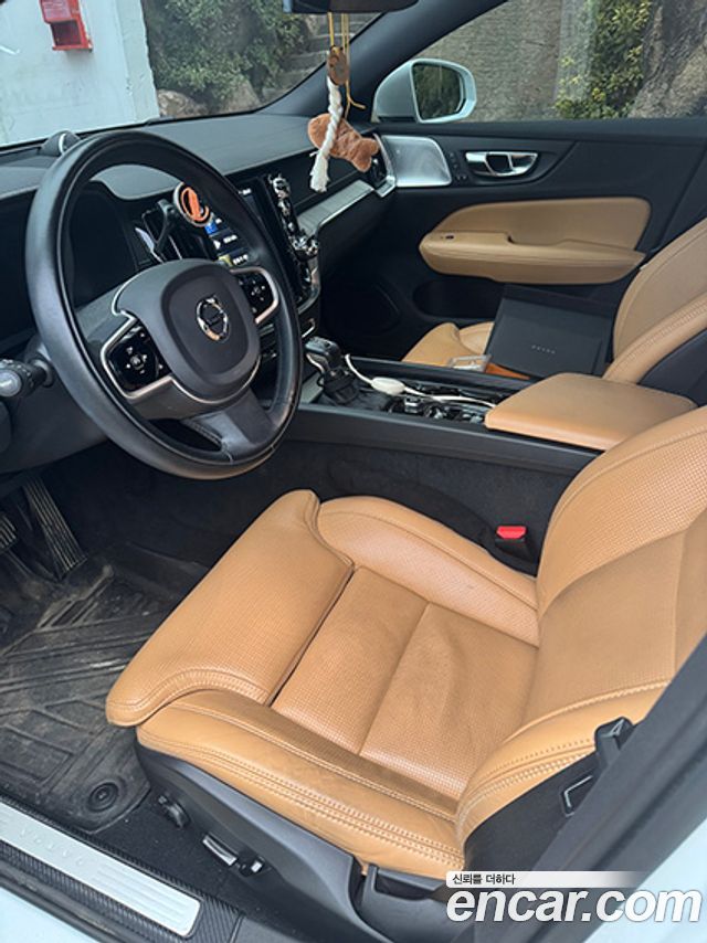 Volvo V60 Cross Country (II) T5 Pro AWD 2020 — фото 9