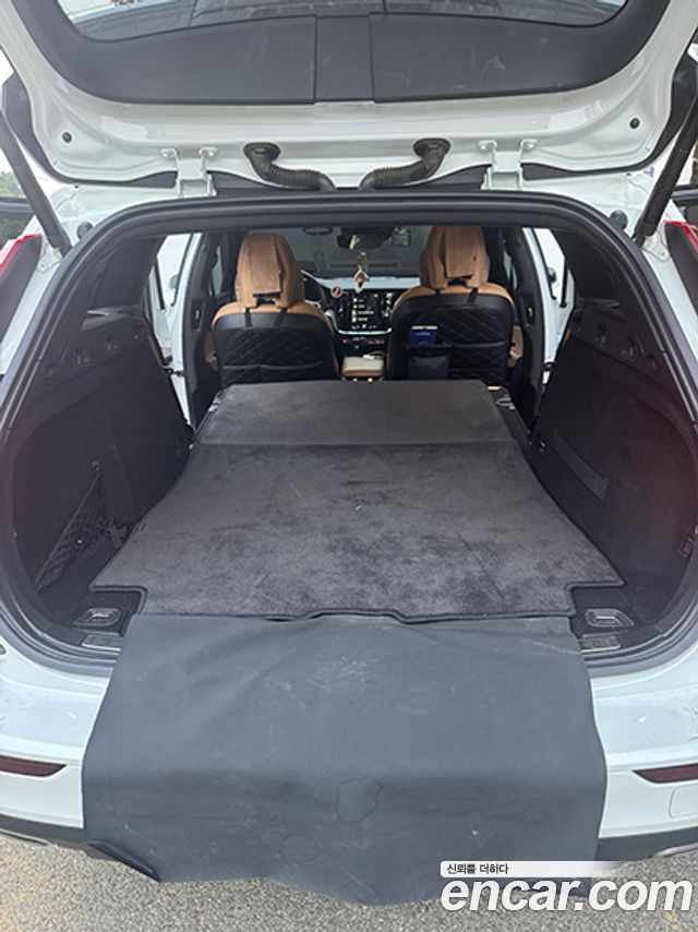 Volvo V60 Cross Country (II) T5 Pro AWD 2020 — фото 18