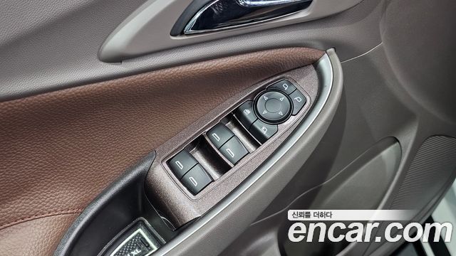 Chevrolet Malibu 1.3 Turbo LS Deluxe 2019 — фото 35