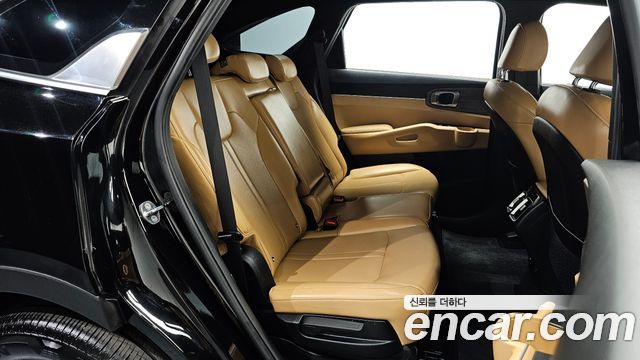 Kia Sorento (IV) Gasoline 2.5T 2WD Prestige 2023 — фото 12