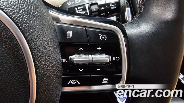 Kia Sorento (IV) Gasoline 2.5T 2WD Prestige 2023 — фото 16