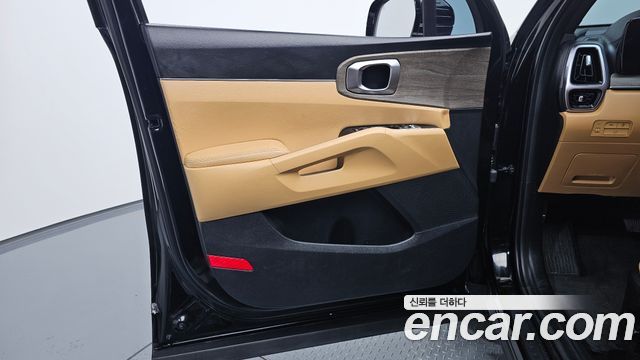 Kia Sorento (IV) Gasoline 2.5T 2WD Prestige 2023 — фото 24