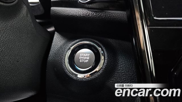 KG Mobility (SsangYong) Very New Tivoli Gasoline 1.5 2WD V3 2022 — фото 30
