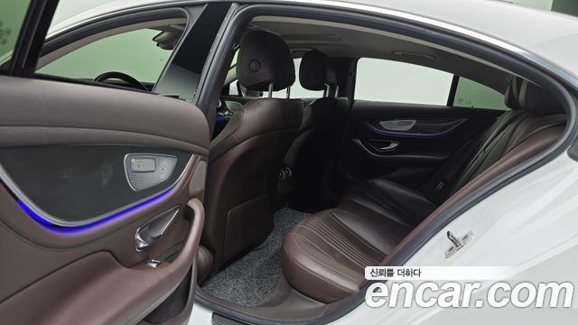 Mercedes-Benz CLS-Class (C257) CLS300d AMG Line 2020 — фото 15