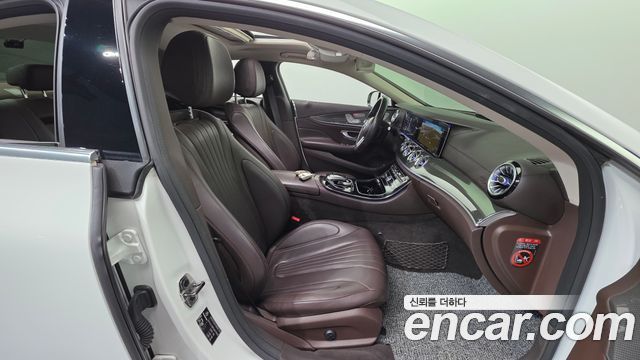 Mercedes-Benz CLS-Class (C257) CLS300d AMG Line 2020 — фото 26