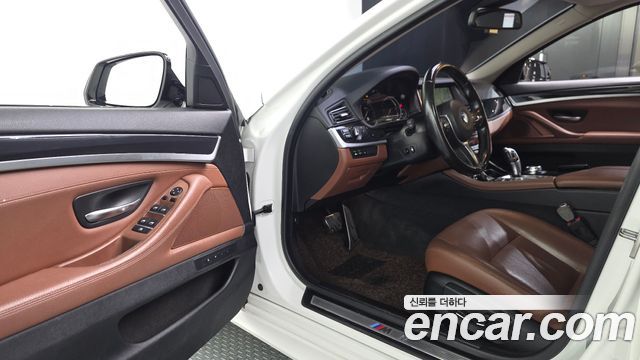 BMW 5 Series (F10) 520d M Aero Dynamic 2016 — фото 10
