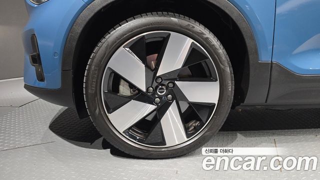 Volvo C40 Recharge Twin Ultimate 2024 — фото 5