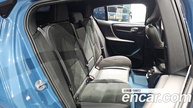 Volvo C40 Recharge Twin Ultimate 2024 — фото 11