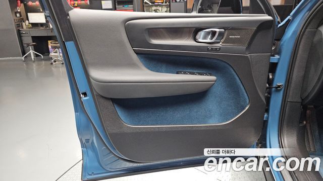 Volvo C40 Recharge Twin Ultimate 2024 — фото 24