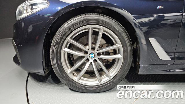 BMW 5 Series (G30) 520d xDrive M Sport Package Plus 2018 — фото 5