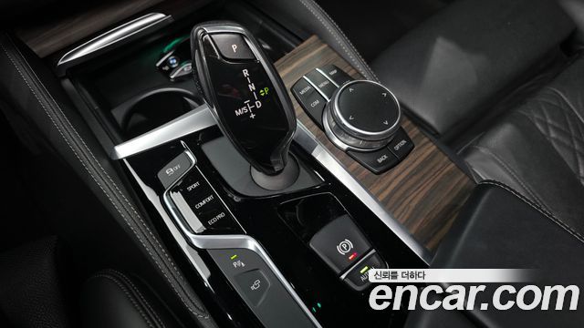 BMW 5 Series (G30) 520d xDrive M Sport Package Plus 2018 — фото 9
