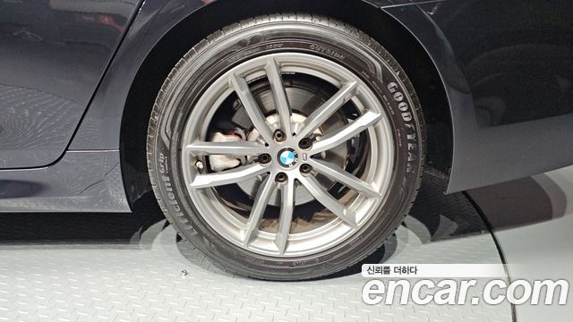 BMW 5 Series (G30) 520d xDrive M Sport Package Plus 2018 — фото 21