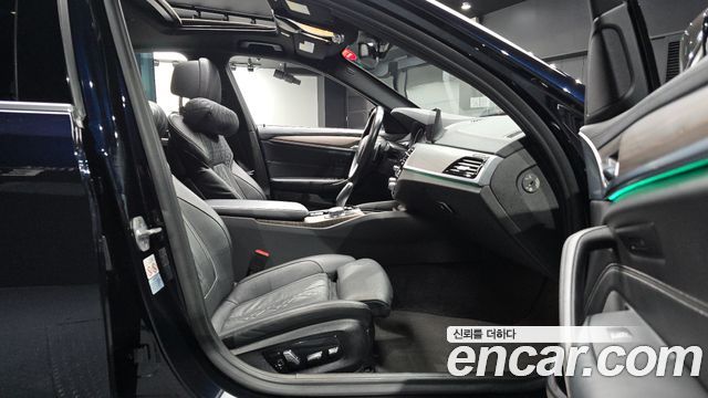 BMW 5 Series (G30) 520d xDrive M Sport Package Plus 2018 — фото 26