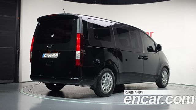 Hyundai Staria L3.5 Cargo 5-Seater Modern 2023 — фото 2