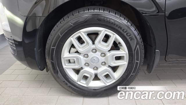 Hyundai Staria L3.5 Cargo 5-Seater Modern 2023 — фото 5