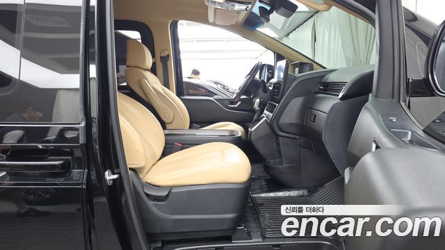 Hyundai Staria L3.5 Cargo 5-Seater Modern 2023 — фото 11