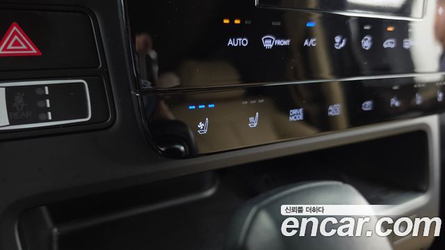 Hyundai Staria L3.5 Cargo 5-Seater Modern 2023 — фото 28