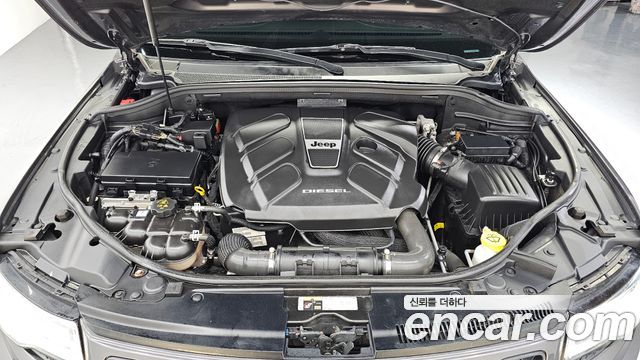 Jeep Grand Cherokee 3.0 Diesel Overland WK2 2016 — фото 6